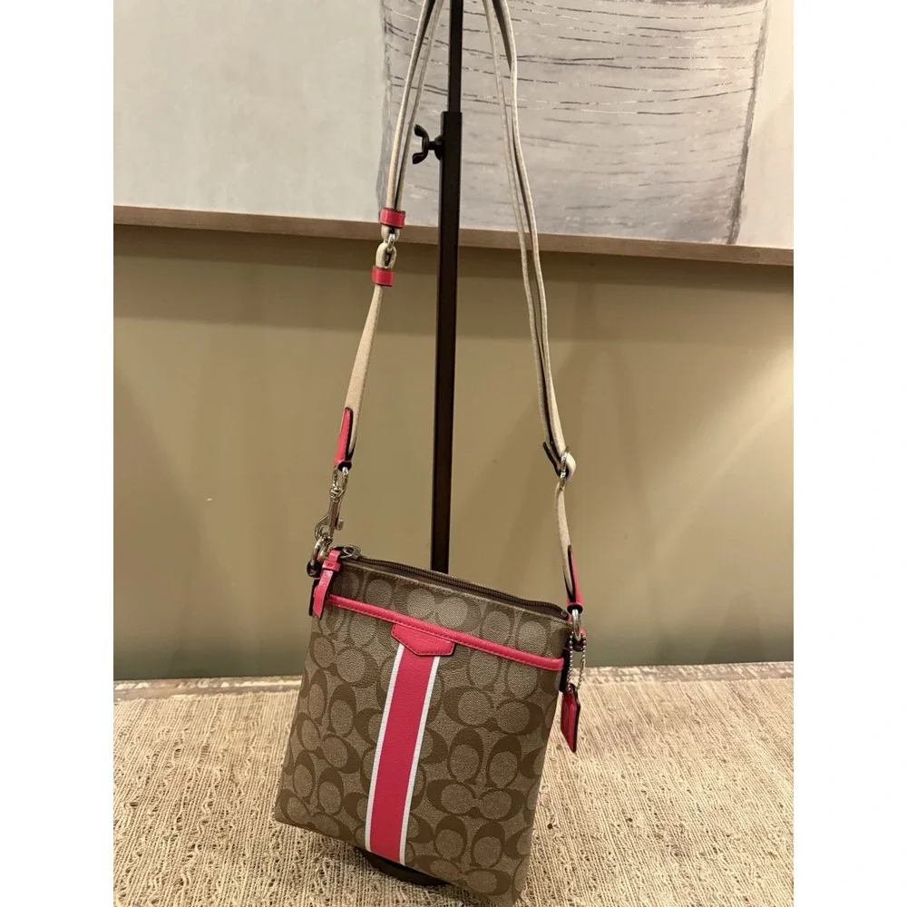 Y2K Coach Logo Signature‎ Coated Canvas Pink Trim Crossbody Swing Bag Pink Lined